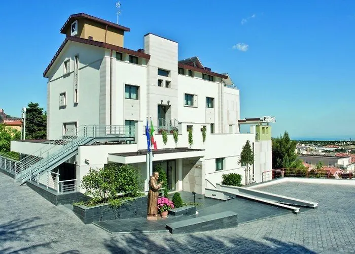 Vittoria 4*