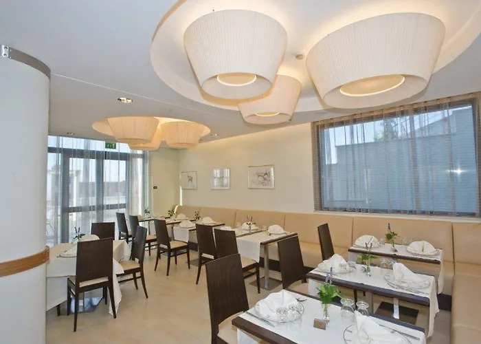 Vittoria ホテル 4*